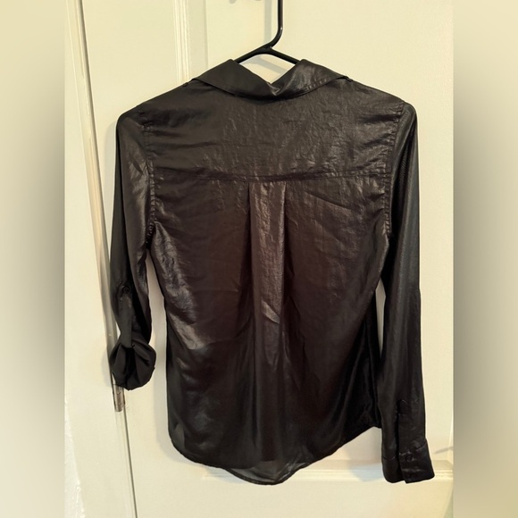 Guess Women's Black Casual Button-Down Shirt XS - Sleek & Versatile! - Picture 2 of 8